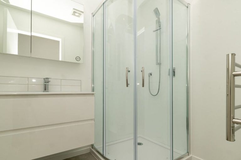 Photo of property in 69 Ngae Place, Mangere East, Auckland, 2024