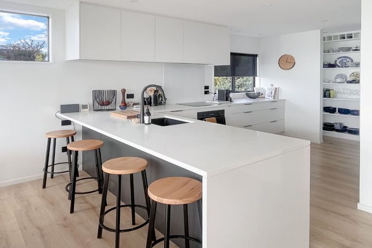 Photo of property in 3 Sanscrit Place, Richmond Hill, Christchurch, 8081