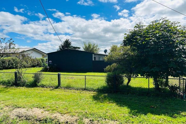 Photo of property in 5 Meta Street, Takapau, 4203