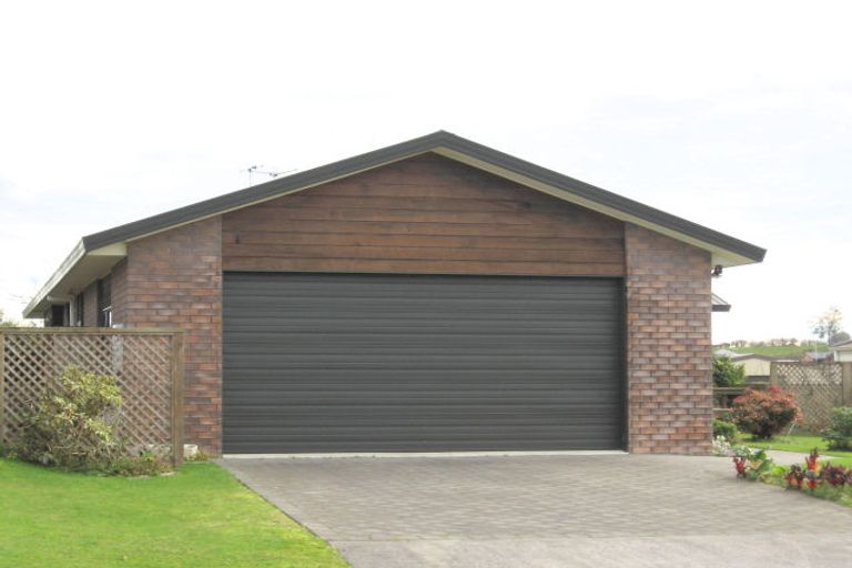 Photo of property in 22 Lochinver Drive, Nawton, Hamilton, 3200