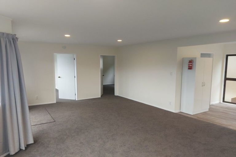 Photo of property in 66 Miromiro Road, Normandale, Lower Hutt, 5010