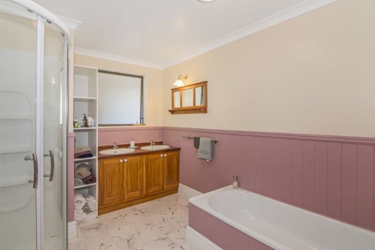 Photo of property in 13 Matuku Place, Atawhai, Nelson, 7010