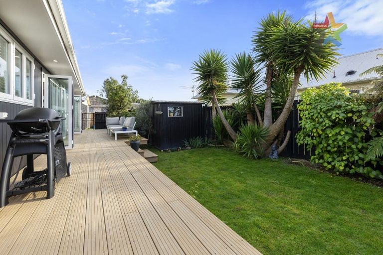 Photo of property in 2/74 Dyer Street, Epuni, Lower Hutt, 5011