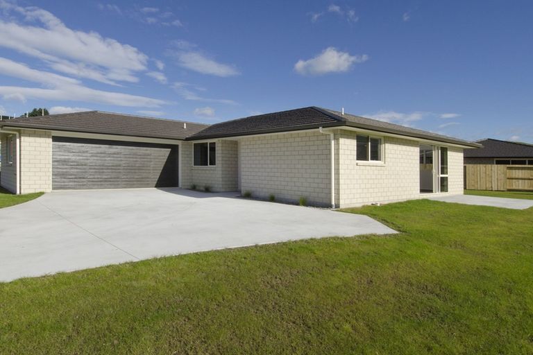 Photo of property in 170 Ballintoy Park Drive, Welcome Bay, Tauranga, 3175