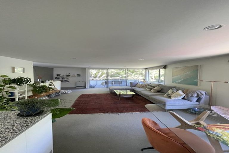 Photo of property in 35b Ngaio Road, Kelburn, Wellington, 6012