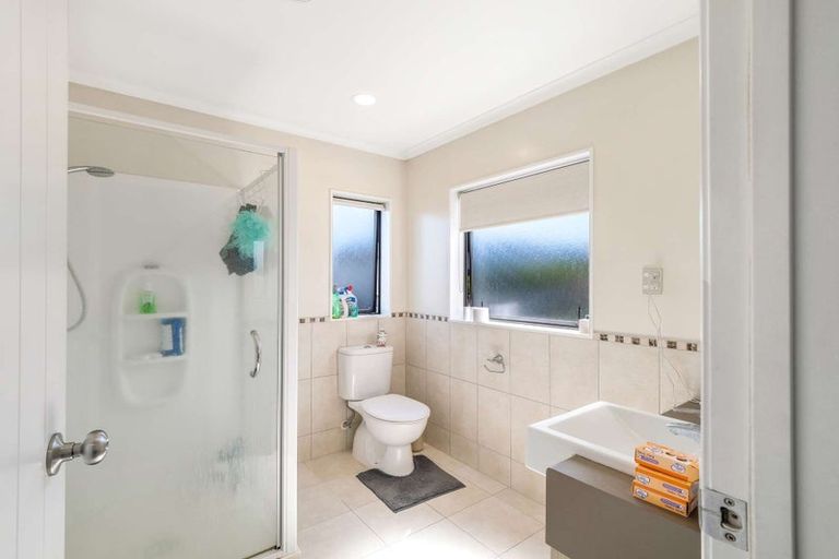 Photo of property in 35 Amaretto Avenue, Flat Bush, Auckland, 2019