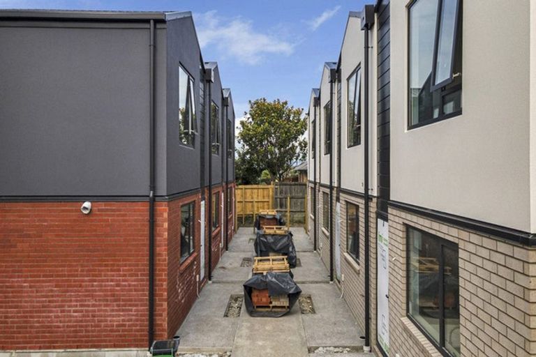 Photo of property in 8/112 Aldwins Road, Phillipstown, Christchurch, 8062