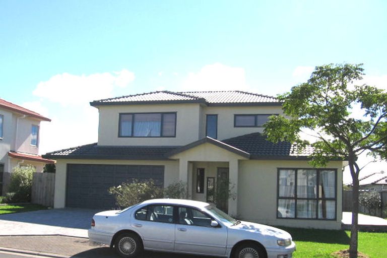 Photo of property in 14 Tollana Road, Te Atatu Peninsula, Auckland, 0610