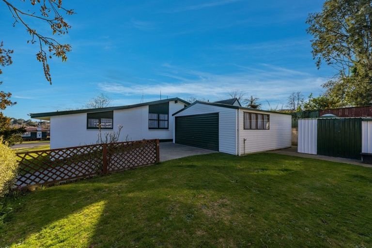 Photo of property in 18 George Place, Tokoroa, 3420