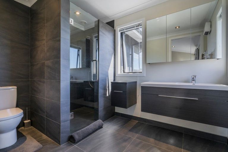 Photo of property in 14 Leeward Drive, Whitianga, 3510