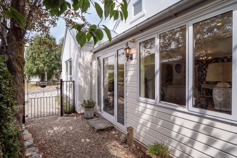 Photo of property in 4 Elva Dawson Place, Arrowtown, 9302