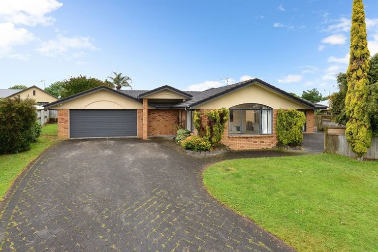 Photo of property in 61 Cairns Crescent, Rototuna, Hamilton, 3210