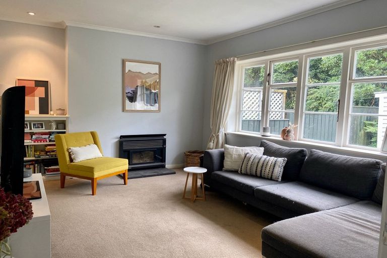 Photo of property in 129 Onslow Road, Khandallah, Wellington, 6035