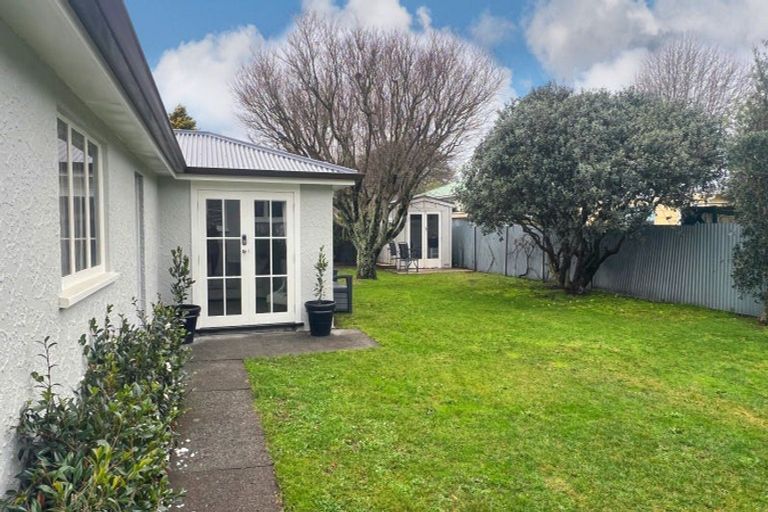 Photo of property in 69 Nelson Crescent, Carterton, 5713