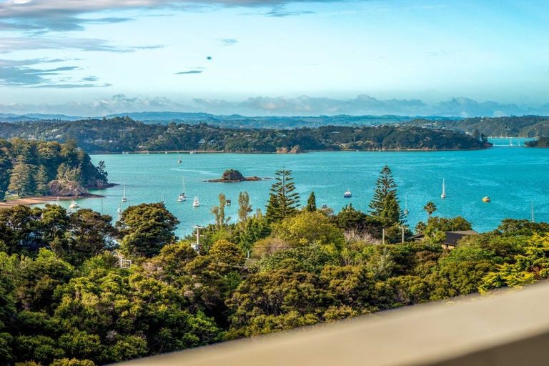 Photo of property in 8 Titore Way, Russell, 0202