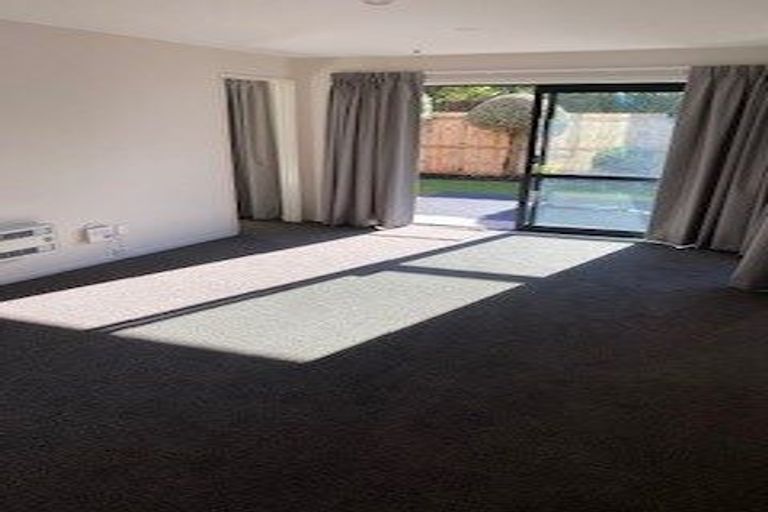 Photo of property in 238a Edgeware Road, Edgeware, Christchurch, 8013