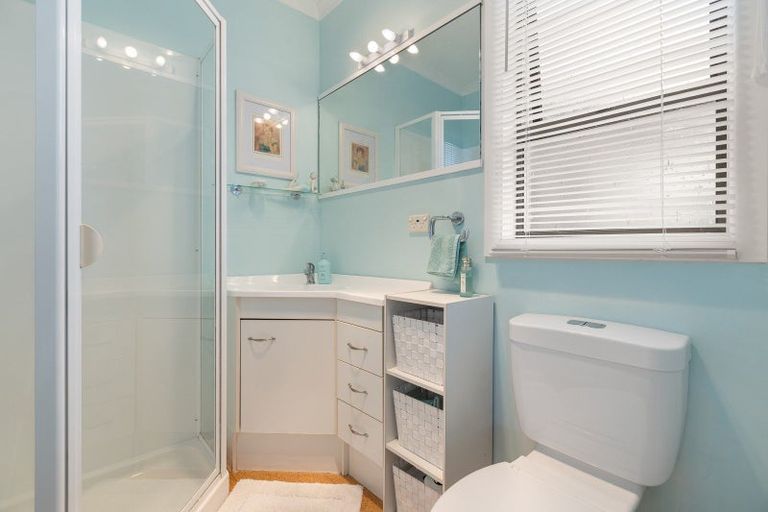 Photo of property in 10a Kennedy Place, Merrilands, New Plymouth, 4312