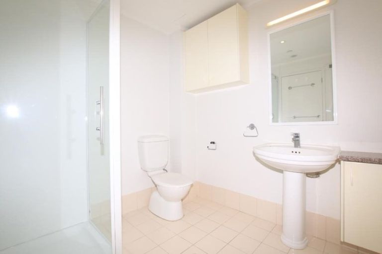 Photo of property in 26a/30 Westward Ho, Glen Eden, Auckland, 0602