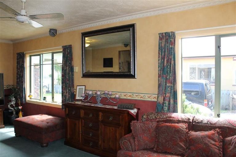 Photo of property in 16 Maitland Street, Strathern, Invercargill, 9812