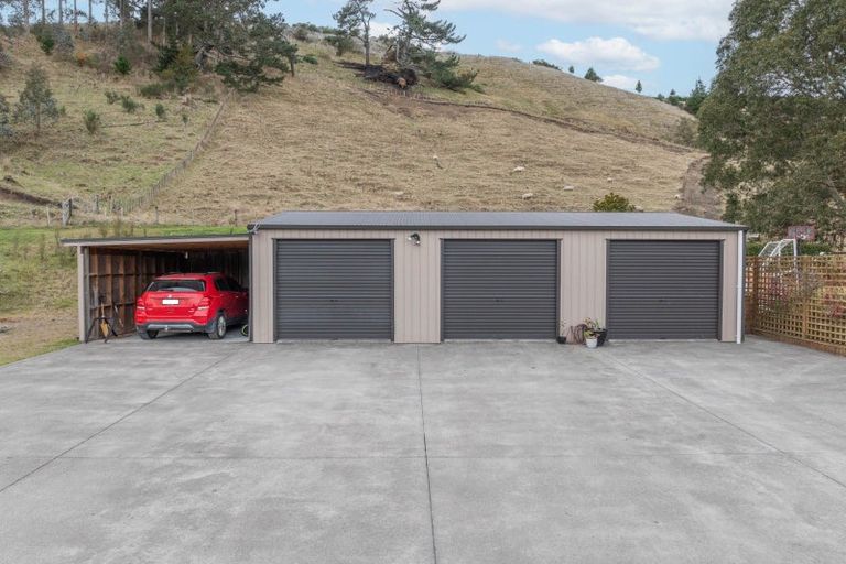 Photo of property in 976 Mapara Road, Kinloch, Taupo, 3385