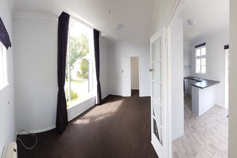 Photo of property in 24 Rewa Street, Takaro, Palmerston North, 4412