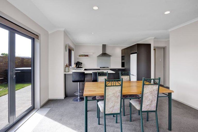 Photo of property in 5a James Drive, Bell Block, New Plymouth, 4312