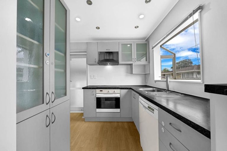 Photo of property in 20a Nogat Avenue, Papatoetoe, Auckland, 2024