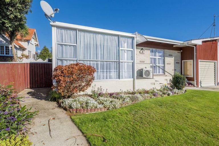 Photo of property in 23 Devon Street, Levin, 5510