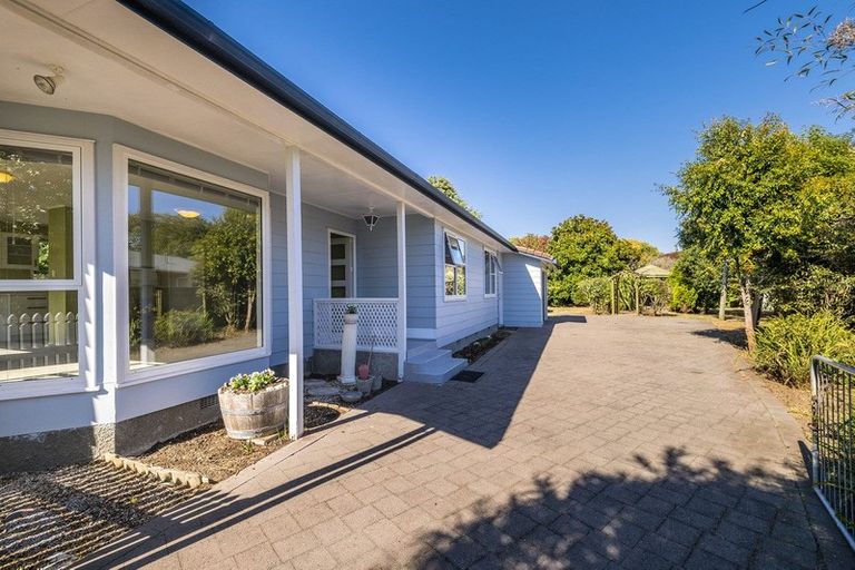 Photo of property in 75 Park Avenue, Waikanae, 5036