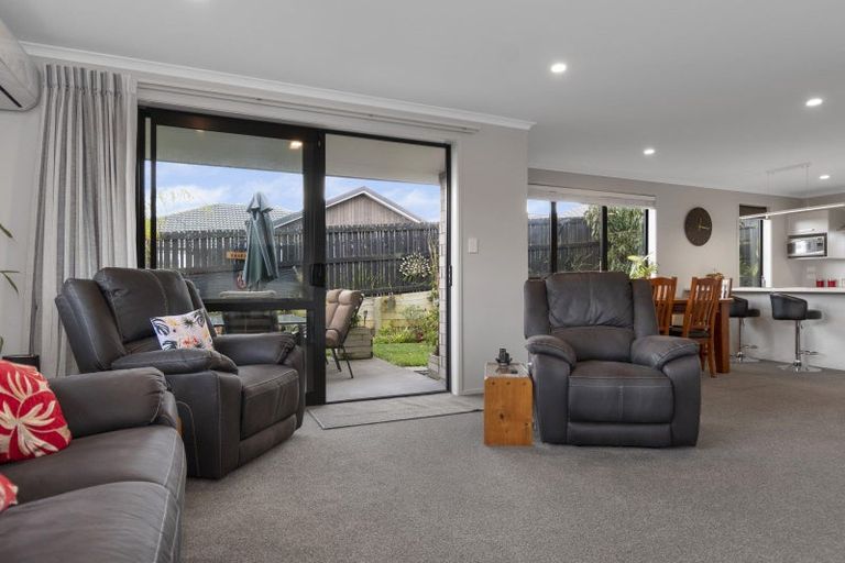 Photo of property in 6 Traverse Lane, Omokoroa, 3114