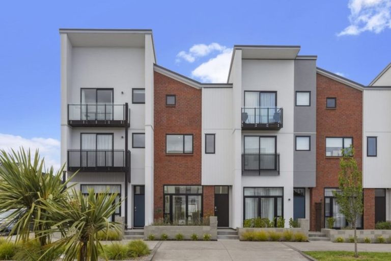 Photo of property in 123 Hobsonville Point Road, Hobsonville, Auckland, 0616