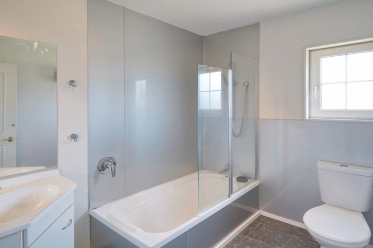 Photo of property in 35 Beauford Place, Parklands, Christchurch, 8083