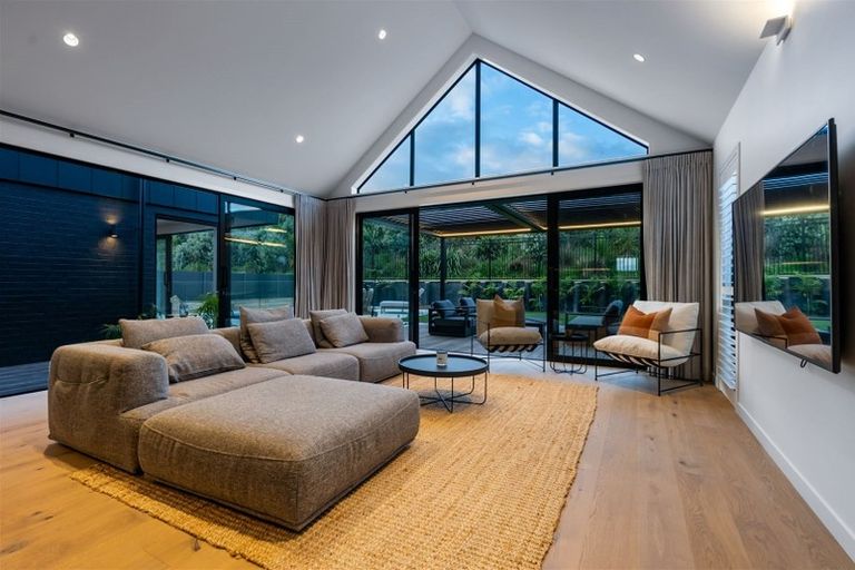 Photo of property in 27 Headsail Drive, Long Bay, Auckland, 0630