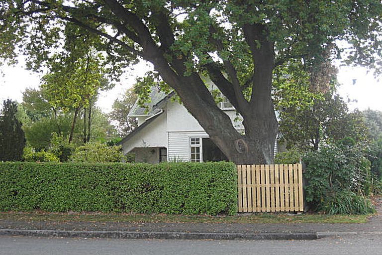 Photo of property in 16 Mill Road, Waimate, 7924