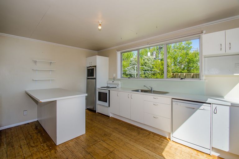 Photo of property in 22 Beaconsfield Road, Portobello, Dunedin, 9014