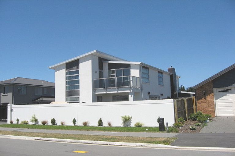Photo of property in 66 Reka Street, Parklands, Christchurch, 8083