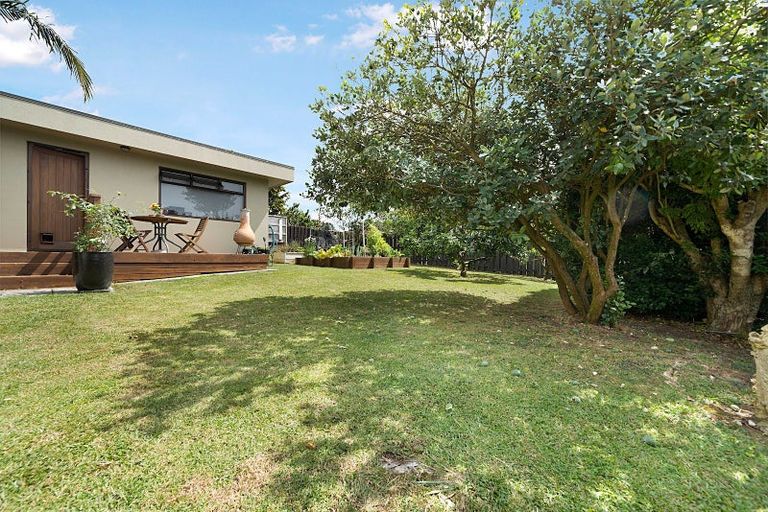 Photo of property in 180 Royal Road, Massey, Auckland, 0614