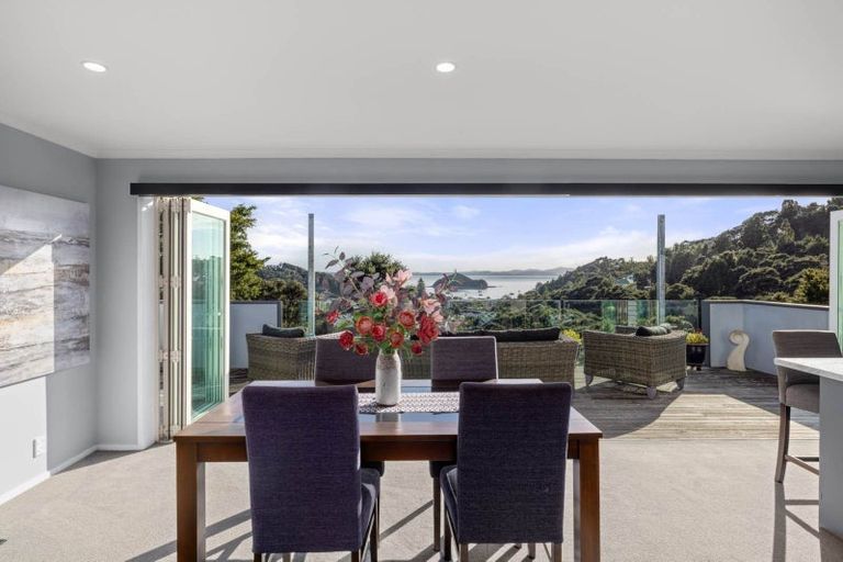 Photo of property in 2 Binnie Street, Paihia, 0200