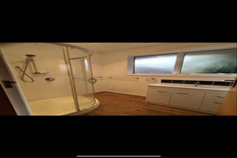 Photo of property in 5 Wyatt Place, Russley, Christchurch, 8042