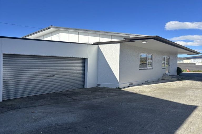 Photo of property in 2/49 Te Mata Road, Havelock North, 4130