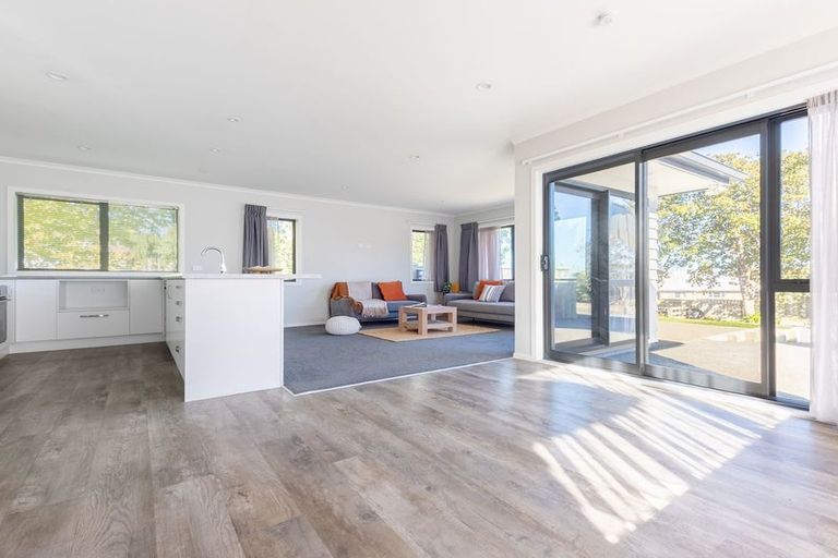 Photo of property in 16a Utauta Street, Waikanae, 5036