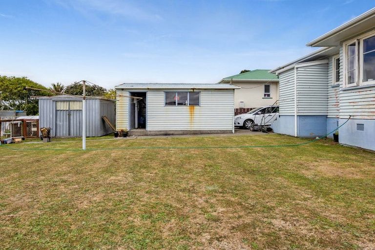 Photo of property in 10 Glasgow Street, Hawera, 4610