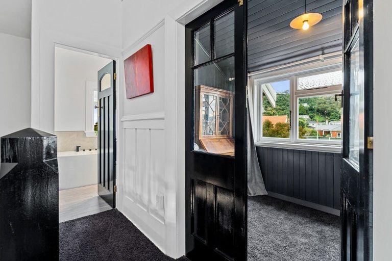 Photo of property in 11 Ings Avenue, Saint Clair, Dunedin, 9012