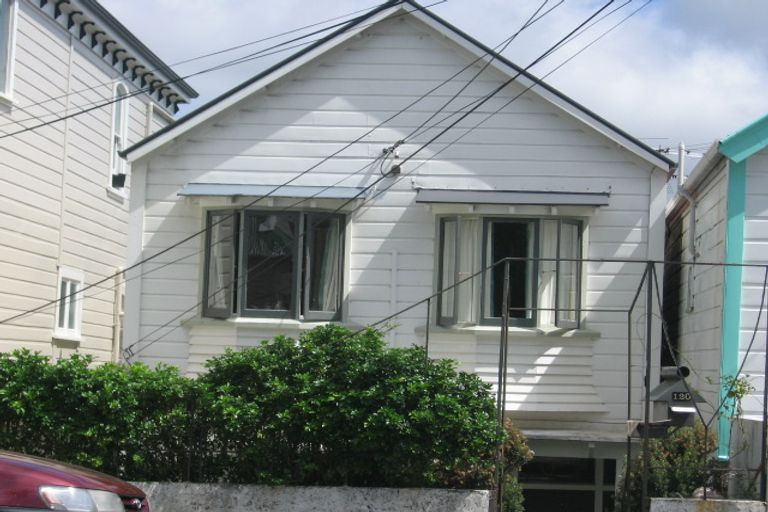 Photo of property in 120 Brougham Street, Mount Victoria, Wellington, 6011