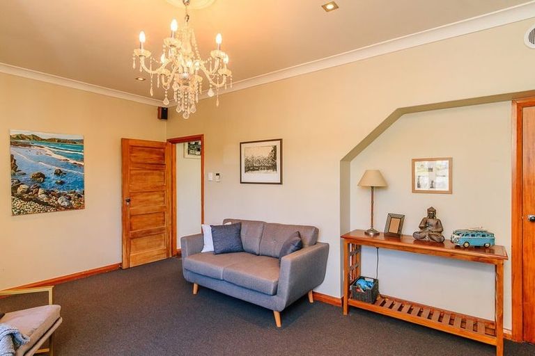 Photo of property in 30 Durham Crescent, Fairfield, Lower Hutt, 5011
