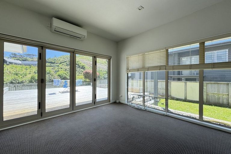 Photo of property in 43 Furlong Crescent, Churton Park, Wellington, 6037