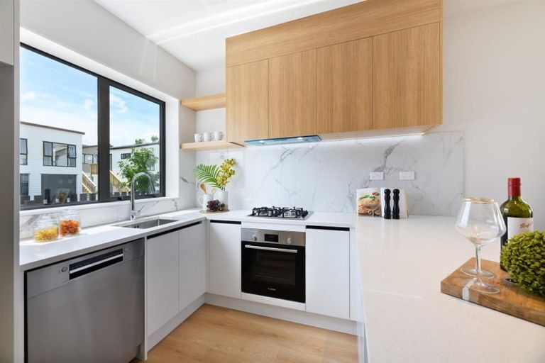 Photo of property in 45 Survila Street, Papakura, 2110