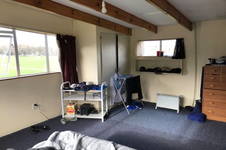 Photo of property in 111 Harbour Terrace, North Dunedin, Dunedin, 9016