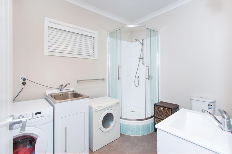 Photo of property in 39 Whaanga Road, Raglan, 3297