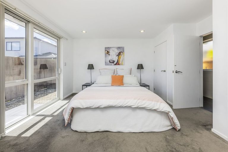 Photo of property in 8 Moho Lane, Takanini, 2112